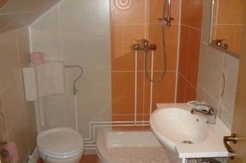 Rumunia Privát Bran, Zewnątrz